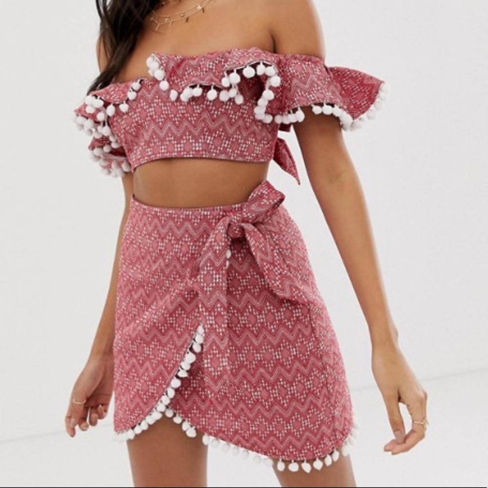 TWO PIECE OUTFIT SET - POM POM FRILL